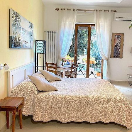 Angelina Suite B&B - Sorrento Centro Exterior photo