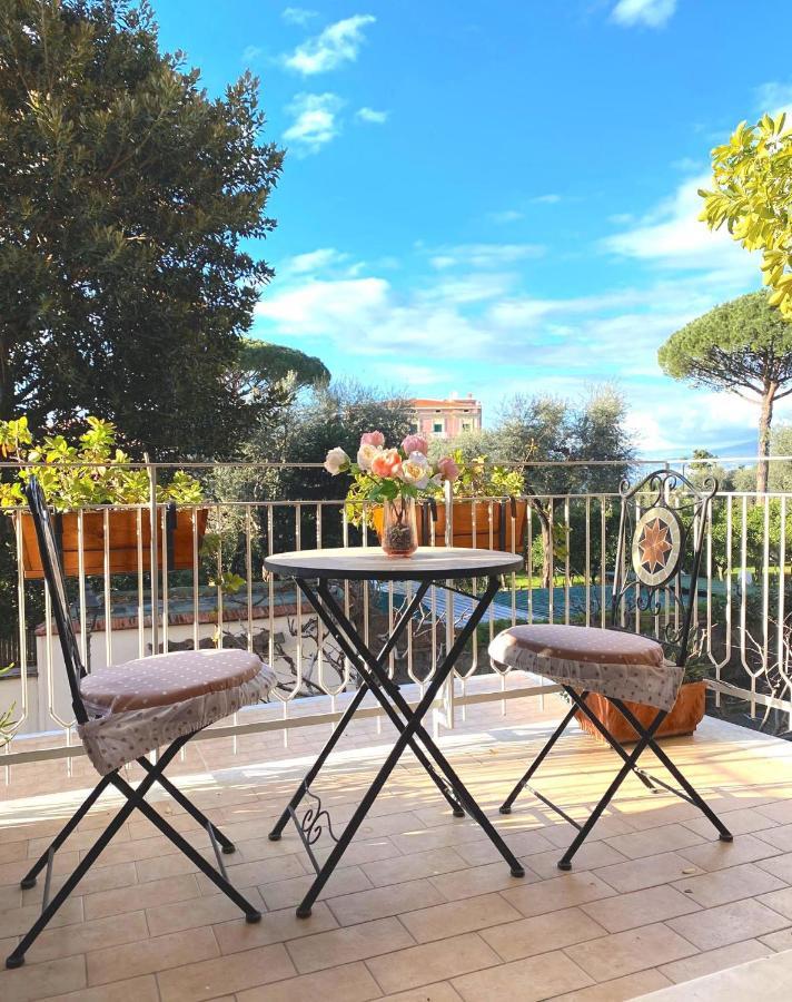 Angelina Suite B&B - Sorrento Centro Exterior photo